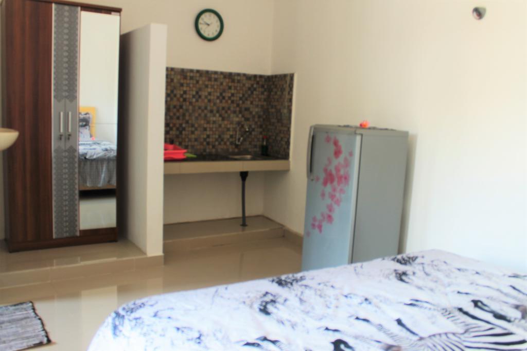 Yuliana Homestay 발리 사누르 외부 사진